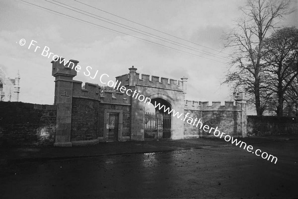 ST KIERANS COLLEGE MAIN ENTRANCE